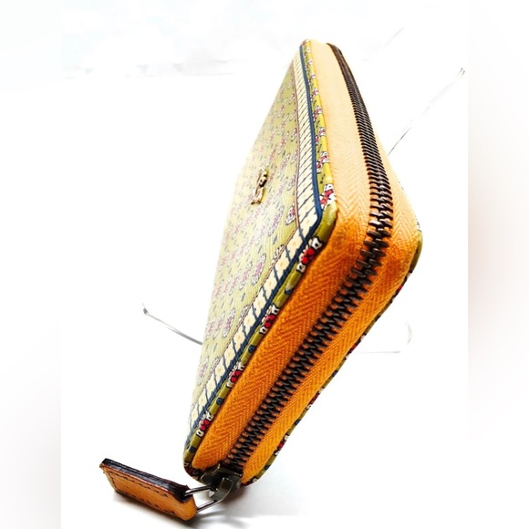 Gucci Garden Zip Around Wallet - Picture 3 of 9